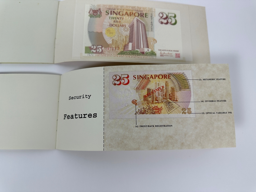 Pair Of Mint Uncirculated Singapore Twenty Five Dollars Bills Commemorating 25 Years Of Singapore 1971-1996 [Photo 8]