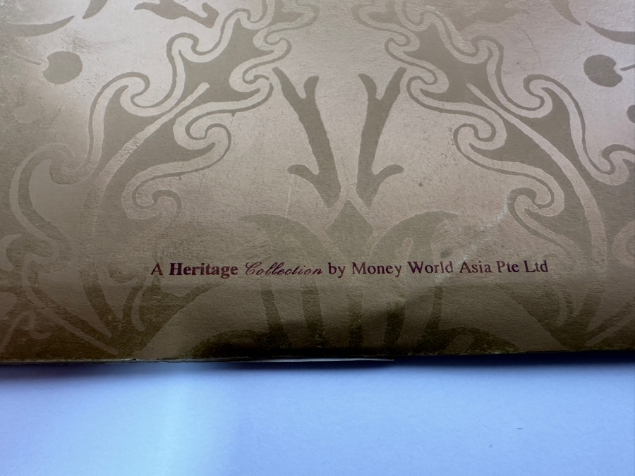 Vintage Mint Uncirculated Currency From The Hong Kong Collection 100 Standard Chartered Bank Banknote, 20 The Hong Kong And Shanghai Banking Corporation Limited Banknote & 20 Bank Of China Banknote [Photo 17]