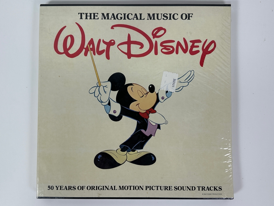 Vintage 1978 Factory Sealed Box Set Of 4 X Vinyl Records With 52 Page Full-Color Book: The Magical Music Of Walt Disney 50 Years Of Original Motion Picture Sound Tracks Ovation Records OV 5000 [Photo 2]