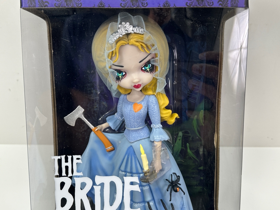Disney Theme Park Vinyl Collectible 9' Figure Special Edition Disneyland The Haunted Mansion The Bride Returns A Vinylmation & WonderGround Gallery Collaboration [Photo 2]