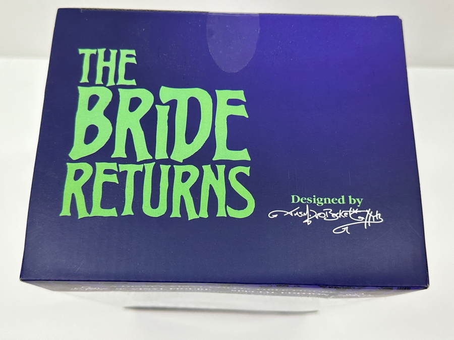 Disney Theme Park Vinyl Collectible 9' Figure Special Edition Disneyland The Haunted Mansion The Bride Returns A Vinylmation & WonderGround Gallery Collaboration [Photo 4]