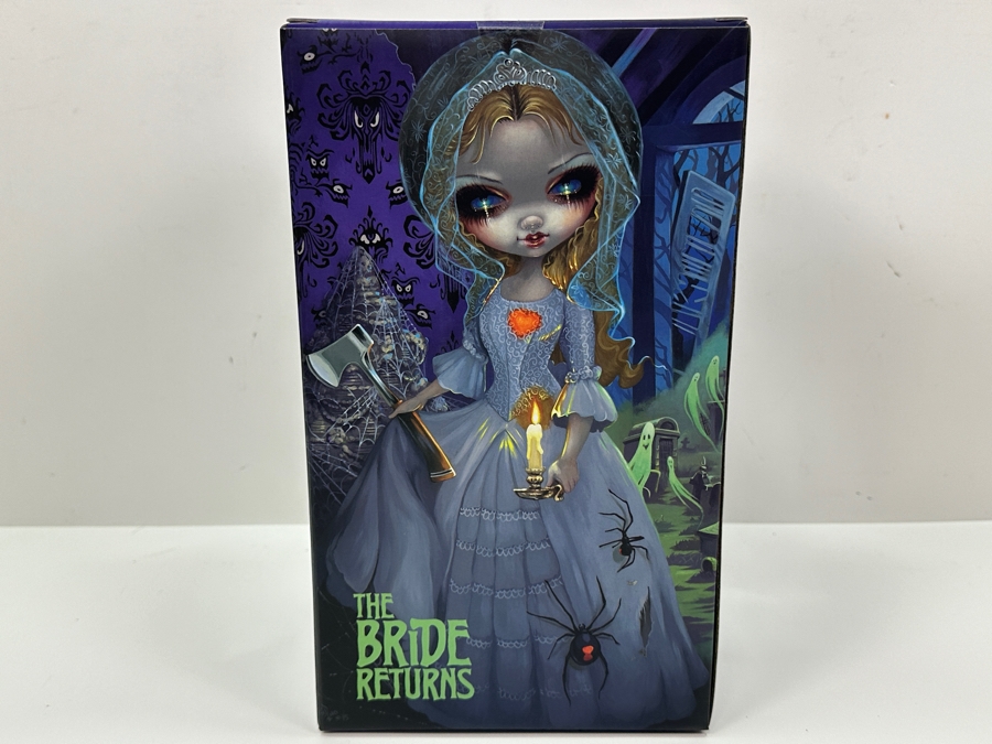 Disney Theme Park Vinyl Collectible 9' Figure Special Edition Disneyland The Haunted Mansion The Bride Returns A Vinylmation & WonderGround Gallery Collaboration [Photo 7]