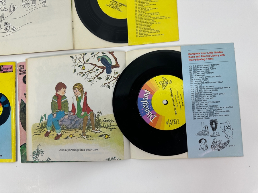 (5) Walt Disney's Disneyland Records And Books [Photo 16]