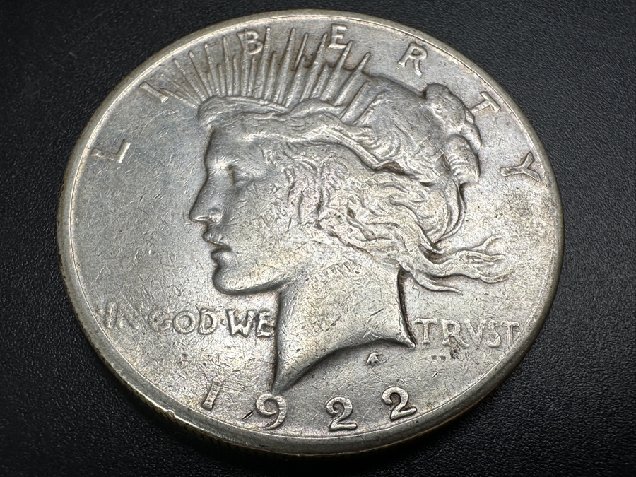 1922 U.S. Silver Peace Dollar [Photo 2]