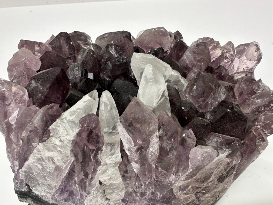 Amethyst Geode Piece [Photo 4]