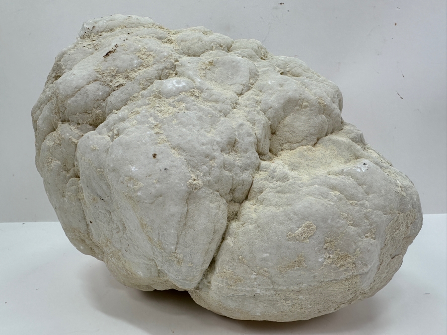 Large Quartz Crystal Split Geode [Photo 13]