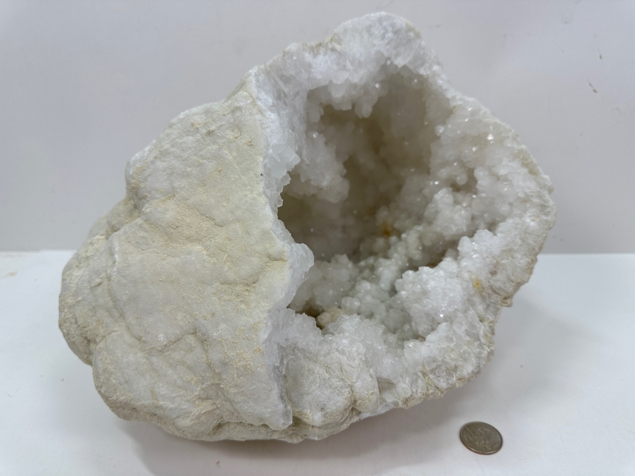 Large Quartz Crystal Split Geode [Photo 10]