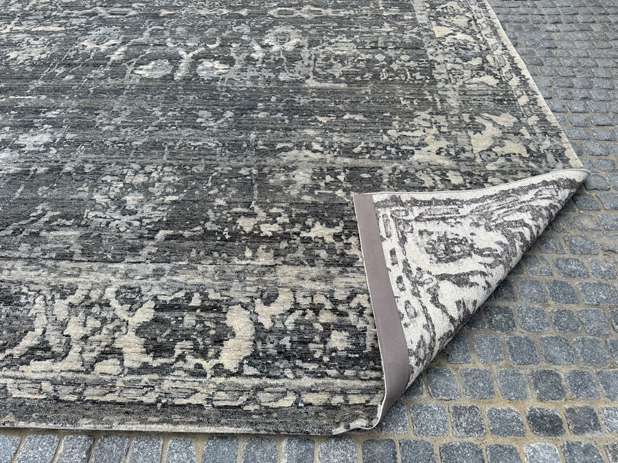 Restoration Hardware Cazar 100% Silk Iron Color 10' X 14' Area Rug Retails $8,000+ [Photo 4]