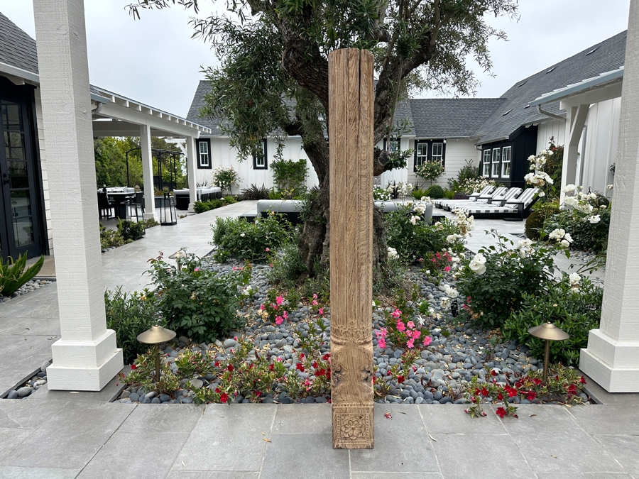 Vintage Indonesian Wooden Hand Carved Architectural Column 6'H [Photo 2]