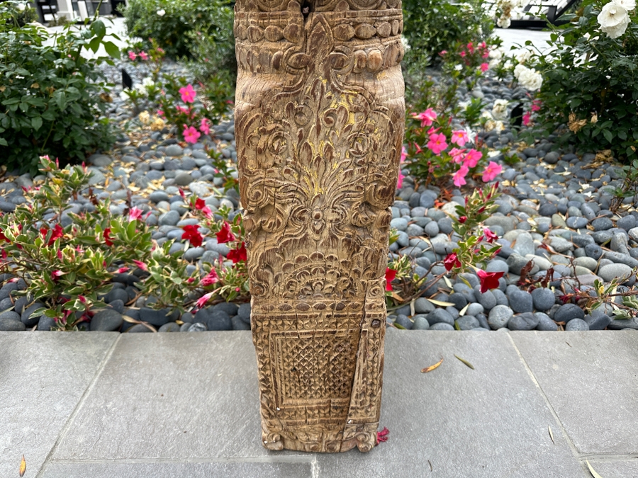 Vintage Indonesian Wooden Hand Carved Architectural Column 6'H [Photo 3]