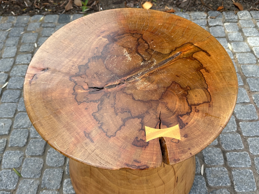 Solid Wooden Side Table 18.5W X 20H [Photo 5]