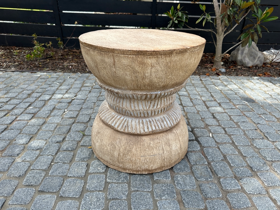 Solid Wooden Side Table 19.5W X 20H [Photo 3]