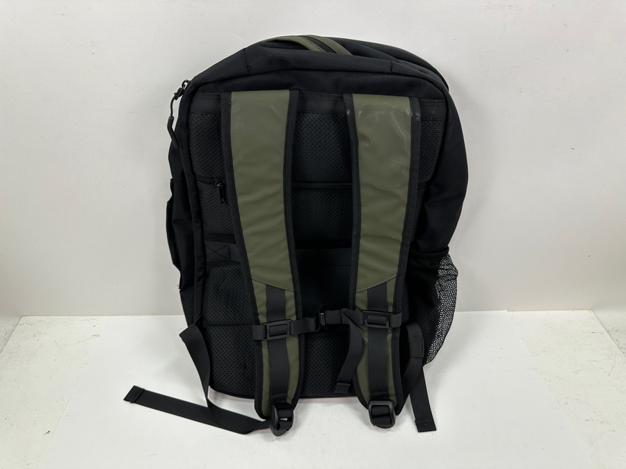 Just Added - New Cor Surf Island Hopper Travel Backpack 38L Retails $129 [Photo 5]