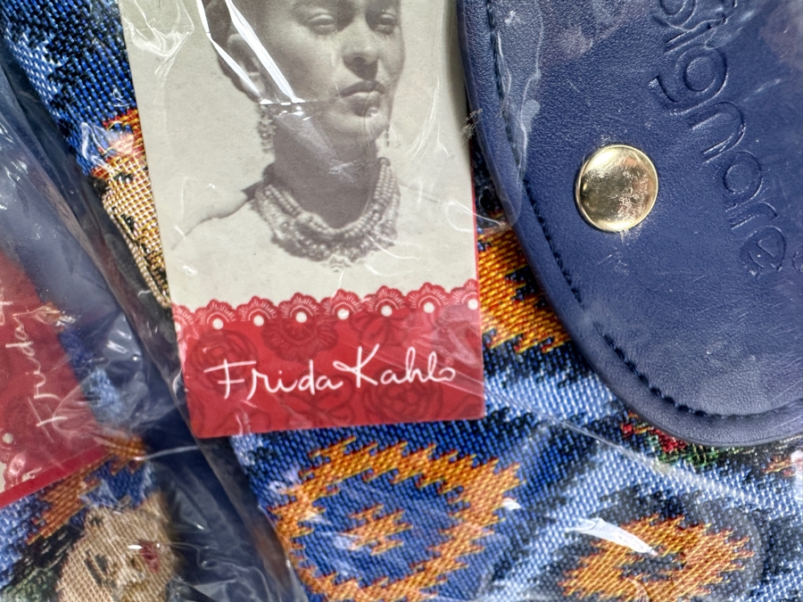 Just Added - New Frida Kahlo Mexican Folk Art Design Signare Duffle Bag And Handbag [Photo 5]