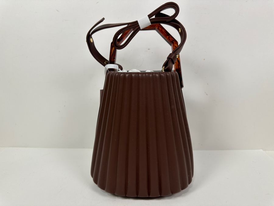 Just Added - New Louise Et Cie Group Alez Large Bucket Leather Handbag Retails $348 [Photo 6]