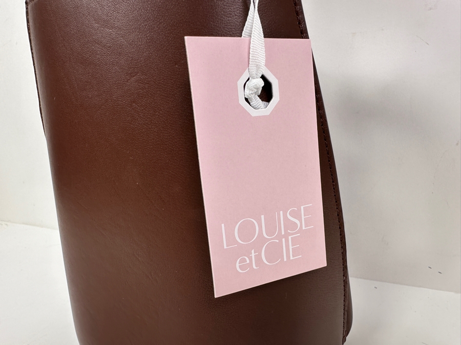 Just Added - New Louise Et Cie Group Alez Large Bucket Leather Handbag Retails $348 [Photo 3]