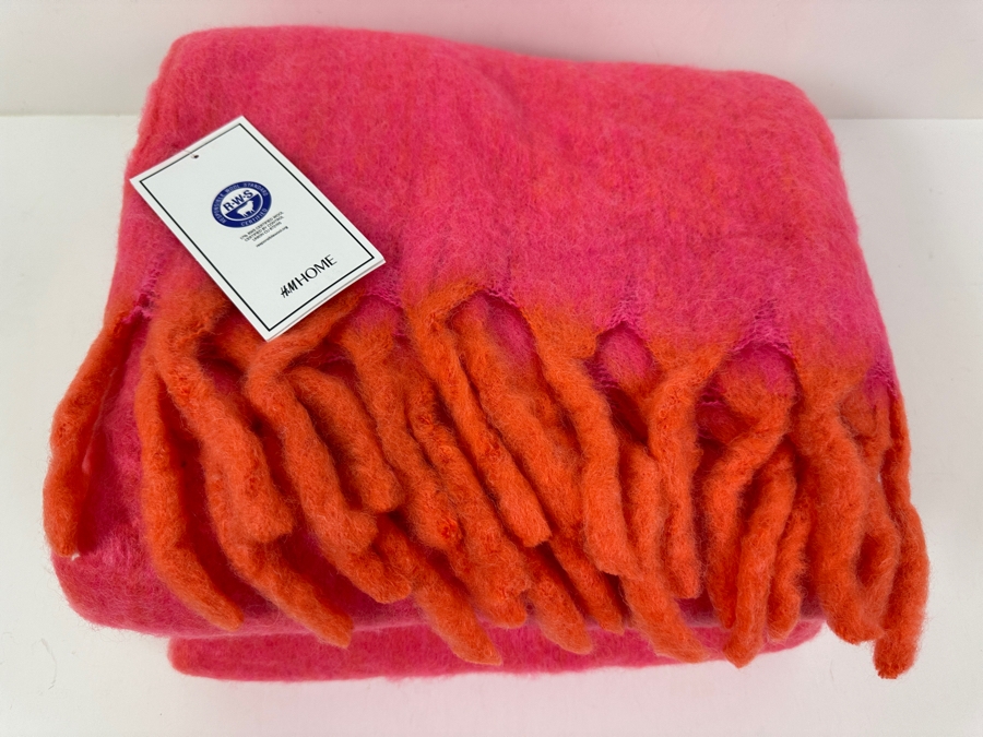 Just Added - New H&M Home Wool Throw 51' X 67' [Photo 2]