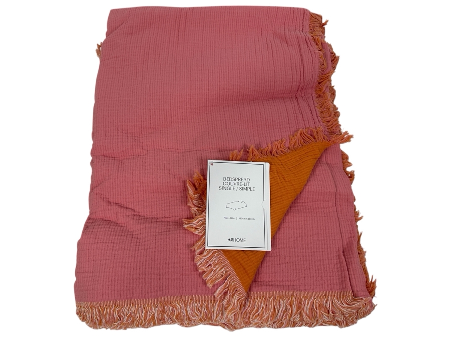 Just Added - New H&M Home Bedspread Cover Single / Simple 71' X 98'