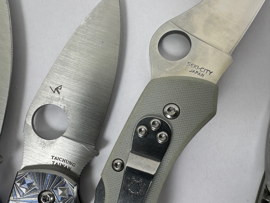 Just Added - (11) Spyderco Pocket Folding Knives [Photo 16]