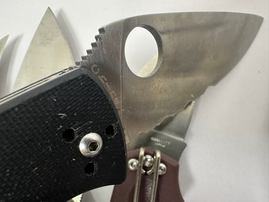 Just Added - (11) Spyderco Pocket Folding Knives [Photo 18]