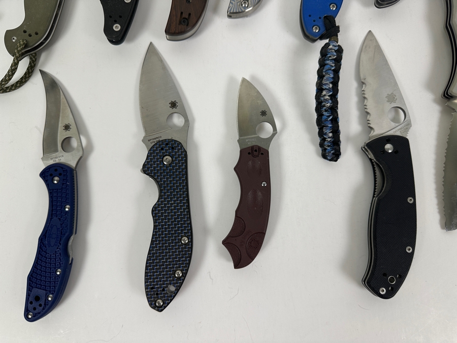 Just Added - (11) Spyderco Pocket Folding Knives [Photo 4]