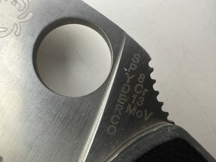 Just Added - (11) Spyderco Pocket Folding Knives [Photo 10]