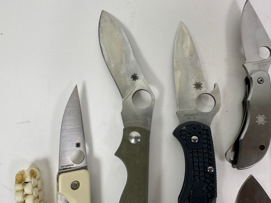 Just Added - (12) Spyderco Pocket Folding Knives [Photo 3]