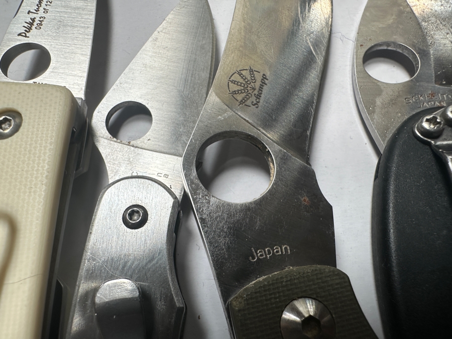 Just Added - (12) Spyderco Pocket Folding Knives [Photo 13]