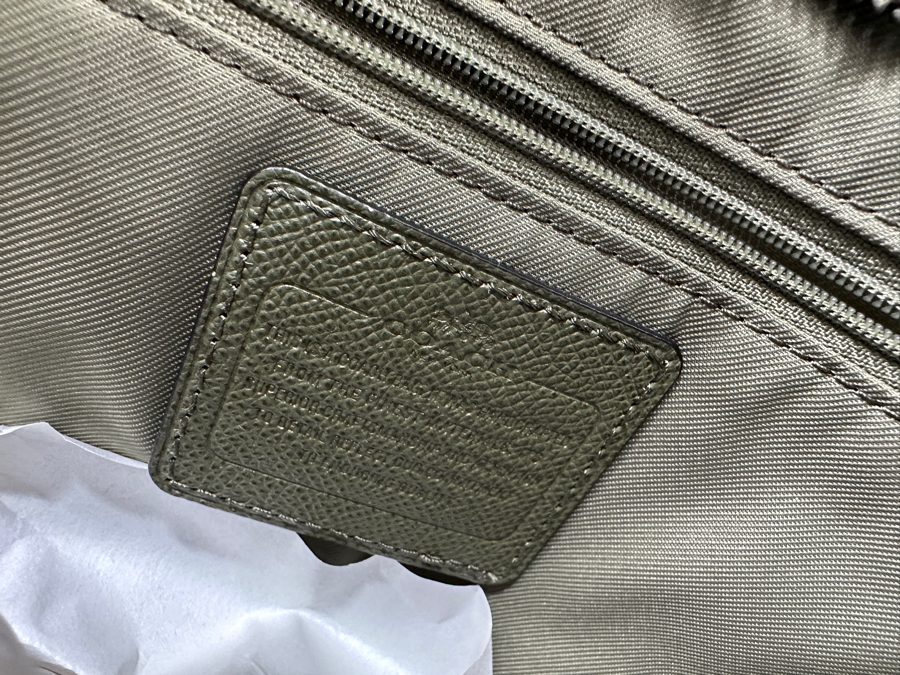 Just Added - Coach Tote Green Handbag [Photo 7]