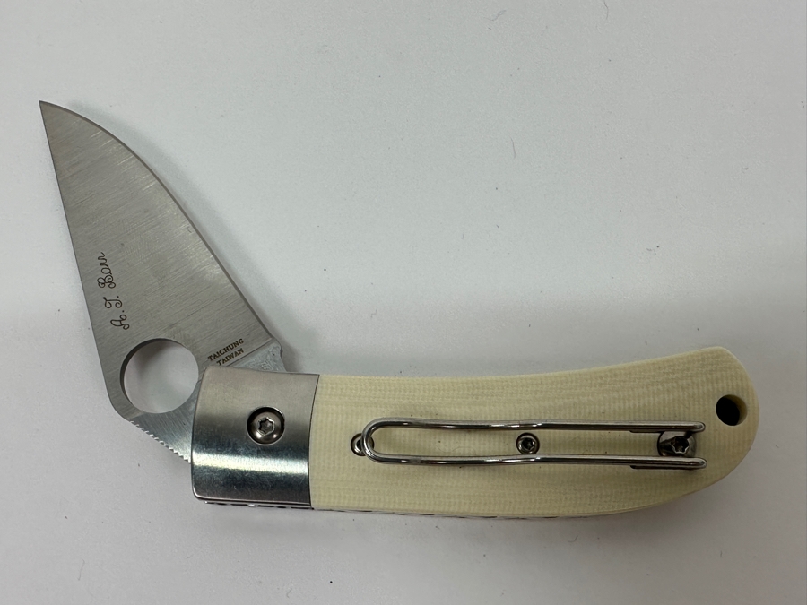 Just Added - Spyderco A. T. Barr One-Eyed Jack Folding Pocket Knife 2.49' CPM S30V With Ivory Heart/Spade Inlay Handle Retails $379 [Photo 5]