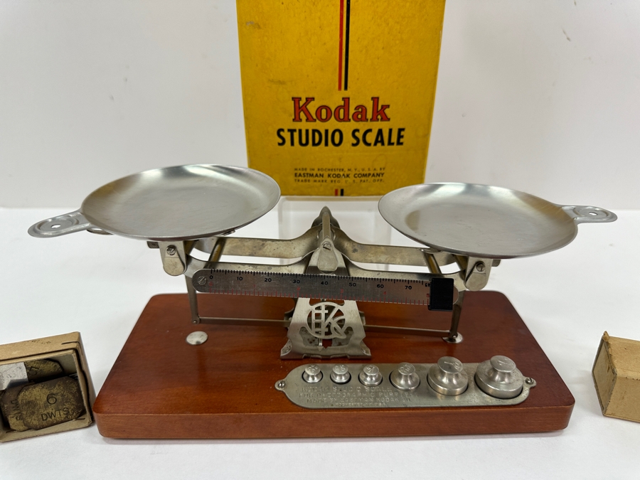 New In Box Eastman Kodak Studio Scale With Weights [Photo 2]