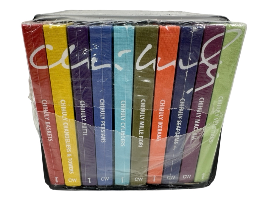 Factory Sealed Boxed Book Set - Dale Chihuly Glass [Photo 1]