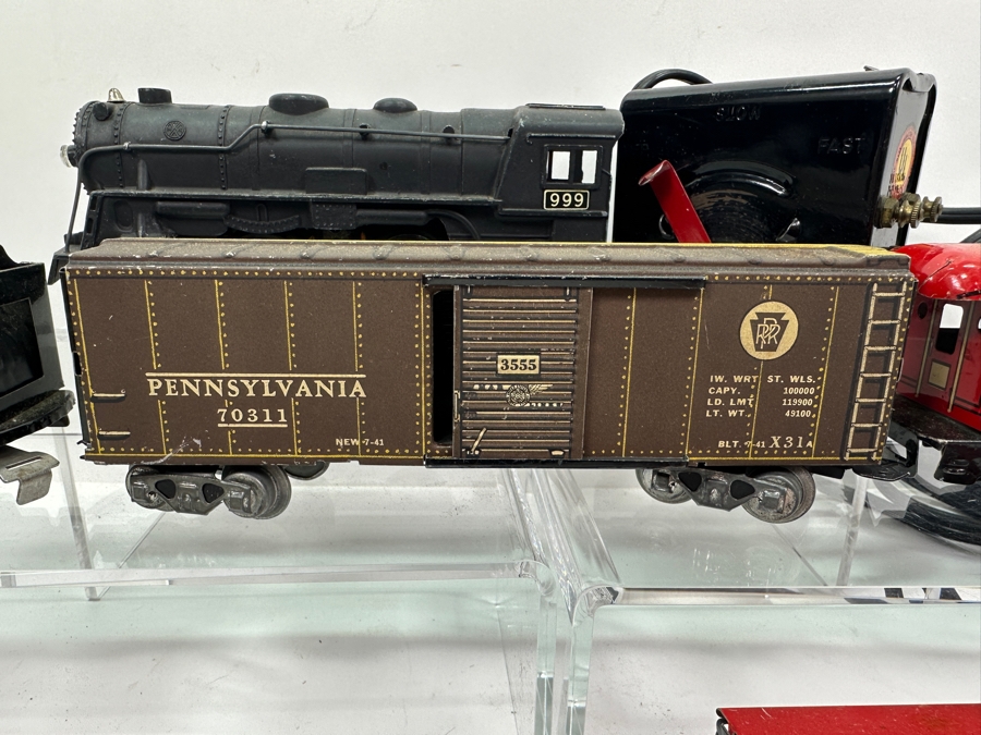 Vintage Mid-Century Louis Marx Stream Line Electrical Train Set With Original Box (Only Has 3 Pieces Of Train Tracks) [Photo 3]