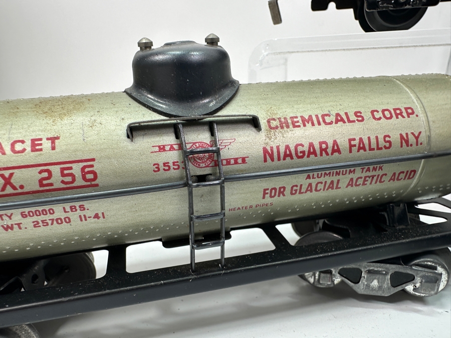 Vintage Mid-Century Louis Marx Stream Line Electrical Train Set With Original Box (Only Has 3 Pieces Of Train Tracks) [Photo 16]