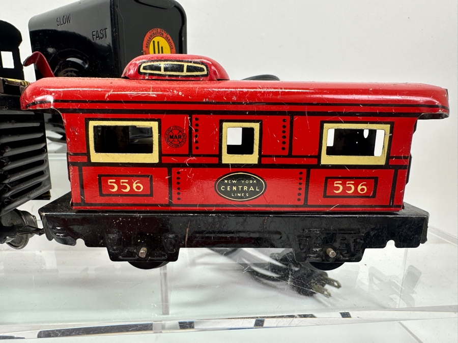 Vintage Mid-Century Louis Marx Stream Line Electrical Train Set With Original Box (Only Has 3 Pieces Of Train Tracks) [Photo 2]