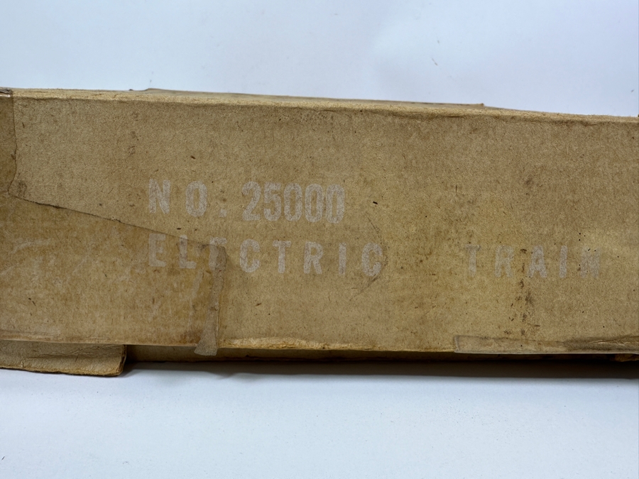 Vintage Mid-Century Louis Marx Stream Line Electrical Train Set With Original Box (Only Has 3 Pieces Of Train Tracks) [Photo 19]