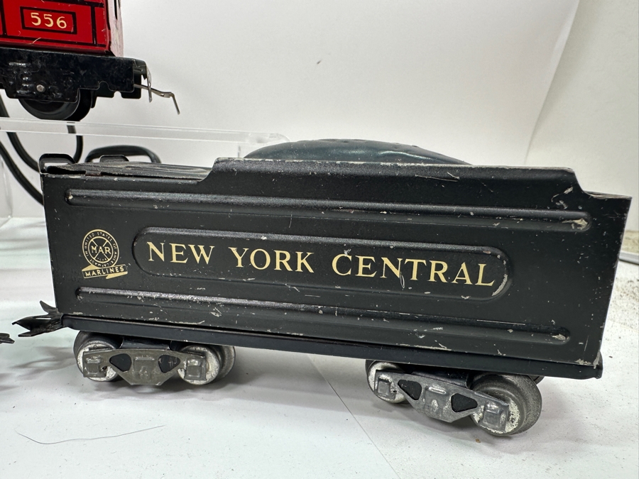 Vintage Mid-Century Louis Marx Stream Line Electrical Train Set With Original Box (Only Has 3 Pieces Of Train Tracks) [Photo 6]