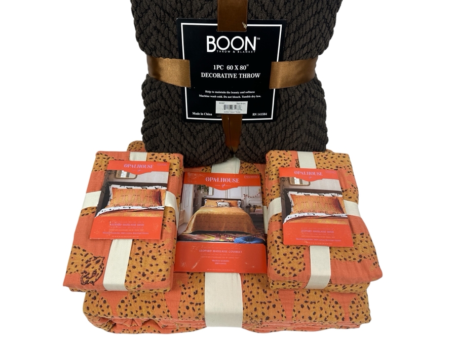 New Boon Brown Decorative Throw  60' x 80' and Opalhouse Full/Queen Leopard Matelasse Coverlet and (2) Standard Shams [Photo 1]