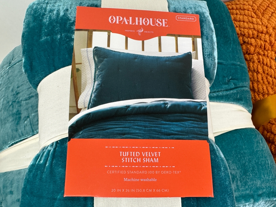New Opalhouse Turquoise Tufted Velvet Stitch Quilt and Orange Boon Decorative Throw 60' x 80' [Photo 5]