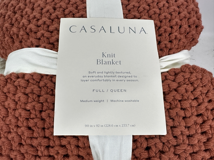 New Justina Blakeney Hamsa Full/ Queen Quilt with Casaluna Full/Queen Knit Blanket [Photo 2]