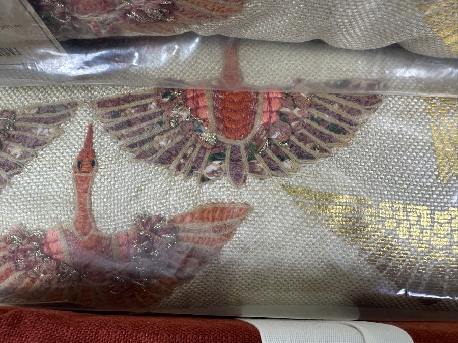 New Casaluna Heavyweight Linen Blend Full/Queen Duvet Cover Set with (2) World Market Bird Throw Pillows  [Photo 5]