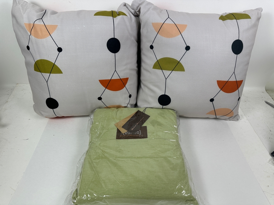 New Eikei Washed Cotton Lime Olive Queen Duvet Cover Set with (2) Shams and (2) Throw Pillows  [Photo 3]