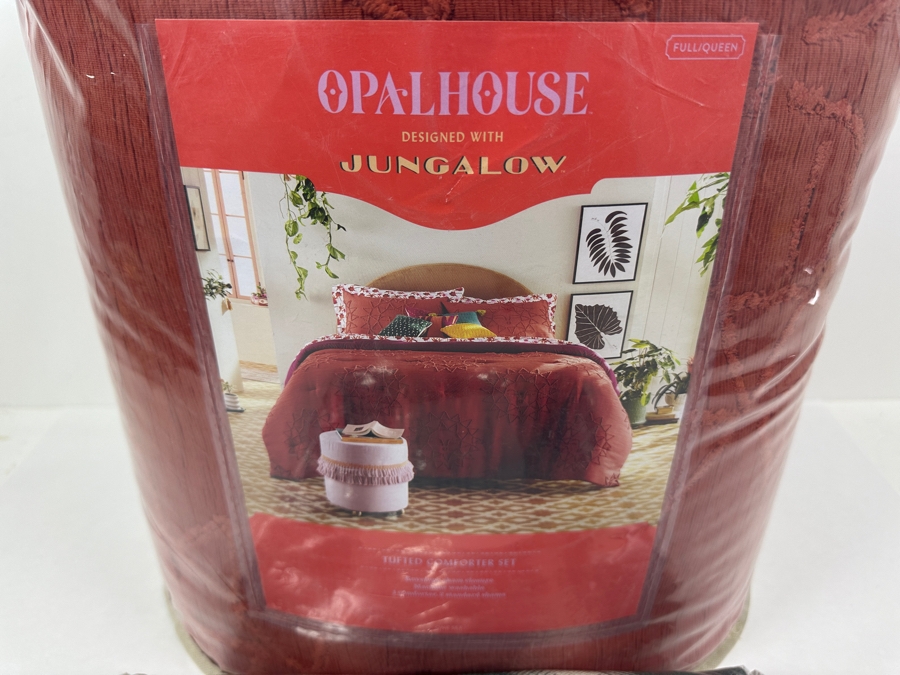 New Opalhouse Jungalow by Juntina Blakeney Full/Queen Tufted Comforter Set with Decorative Throw 50' X 60' [Photo 2]