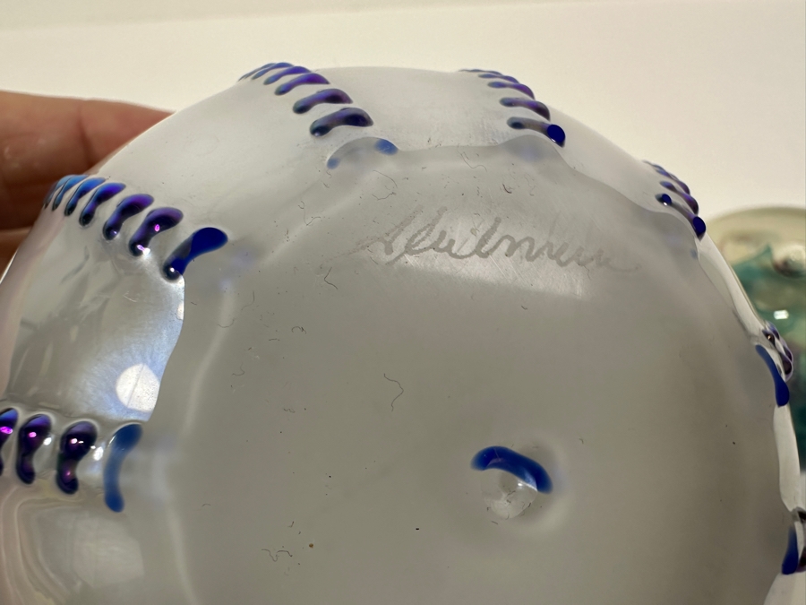 Stuart Abelman Studio Art Glass Iridescent Oil Lamp And Paperweight [Photo 10]