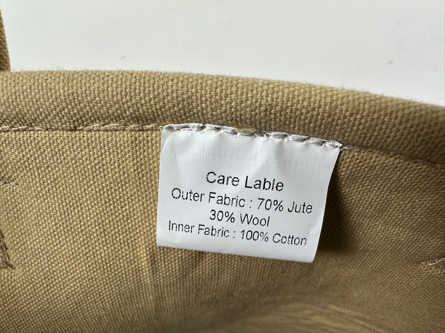 Large Jute Tote 24'W x 16H x 20H [Photo 4]