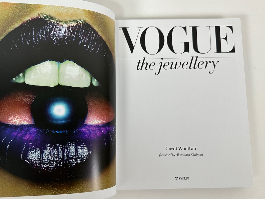 Hardcover Book Vogue The Jewellery By Carol Woolton Retails $44 [Photo 3]