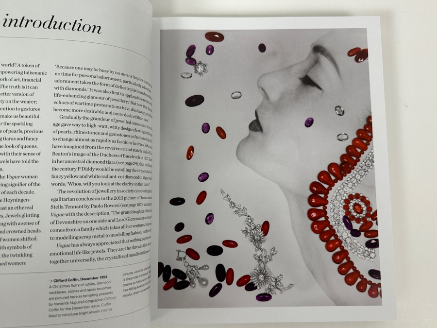 Hardcover Book Vogue The Jewellery By Carol Woolton Retails $44 [Photo 5]