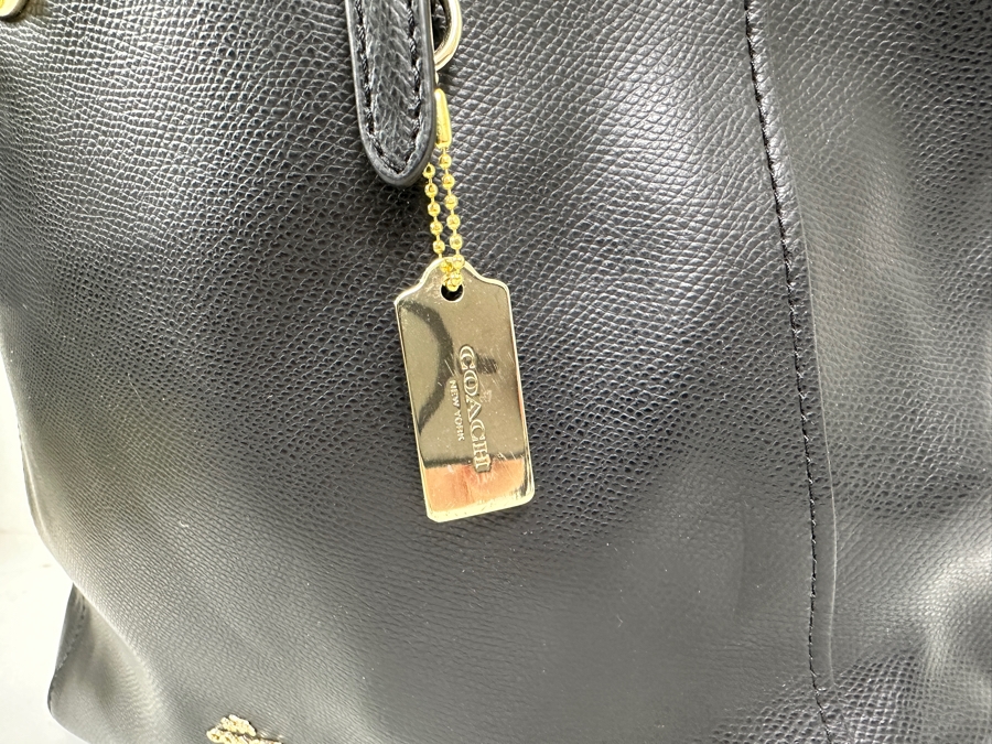Coach Leather Tote Handbag 12'W x 5'D x 10.5'H [Photo 3]