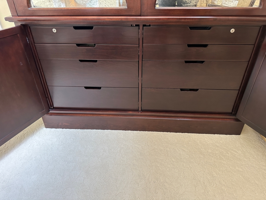 Barbara Barry By Baker Furniture Mirrored China Cabinet 61'W X 20.5'D X 91'H Retails $12,000 [Photo 9]