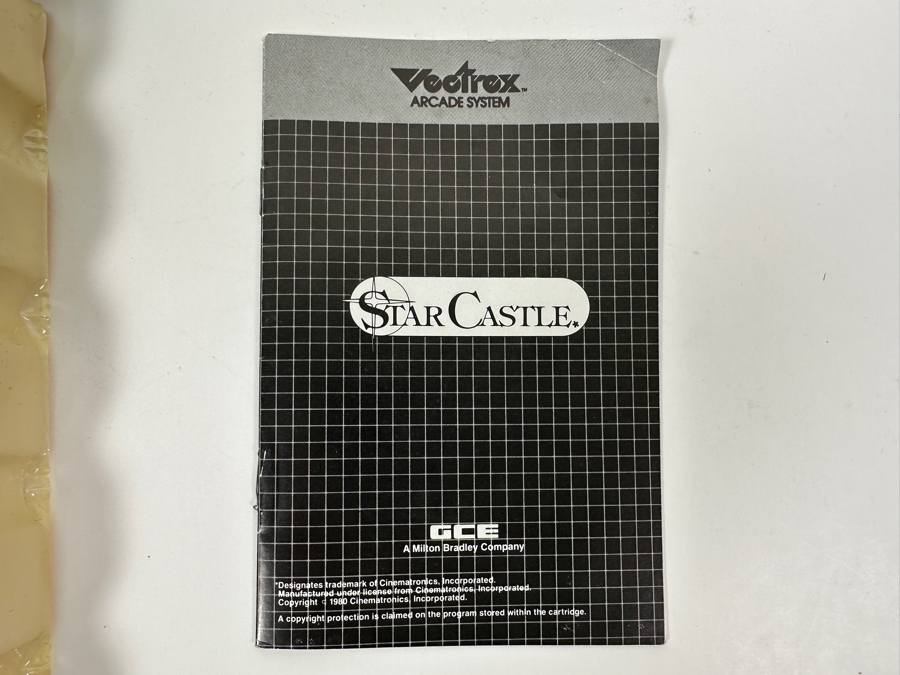 Vintage 1983 Vectrex Star Castle Arcade System Video Game Cartridge With Original Box, Screen Overlay & Instruction Manual - Vectrex Was The Only Home Market Vector Display-Based Stand Alone Gaming Platform [Photo 5]